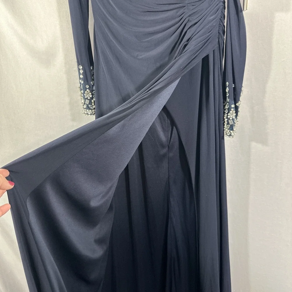 NWT $398 Mac Duggal [ 6 ] 12527 Bead Cuff Drop Shoulder Gown Midnight Blue J1697 - Picture 11 of 14